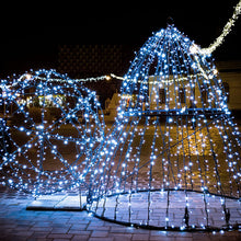 Load image into Gallery viewer, Christmas String Lights Twinkle Cluster Lights 82Ft 200Led 8 Modes Timer Memory Function for Christmas Party Garden Cool White