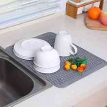 Load image into Gallery viewer, Silicone Trivet Mat for Hot Pan and Pot Hot Pads Counter Heat Resistant Table Dish Drying Mat or Placemats
