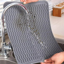 Load image into Gallery viewer, Silicone Trivet Mat for Hot Pan and Pot Hot Pads Counter Heat Resistant Table Dish Drying Mat or Placemats
